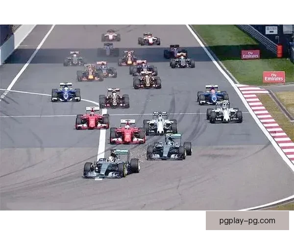 F1公开赛：速度与激情的赛道征程