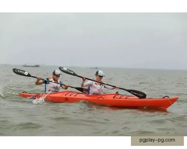 划破波澜，竞乘风浪：皮划艇公开赛闪耀登场