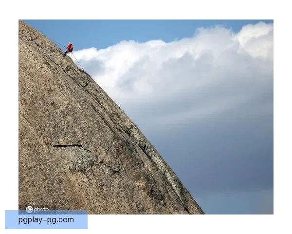 登上巅峰：征服挑战，勇攀高峰，尽展雄姿